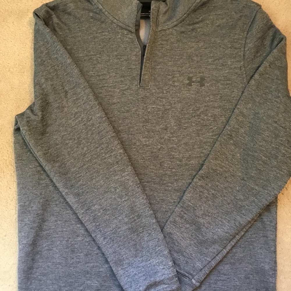 Men’s size medium Under Armour cold gear half zip pullover